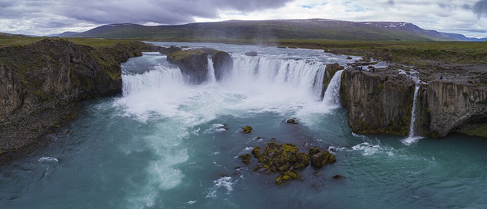 Goðafoss — where the idols went in, year 1000