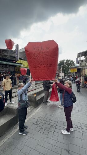 Shifen: Kathi and I before releasing our lantern