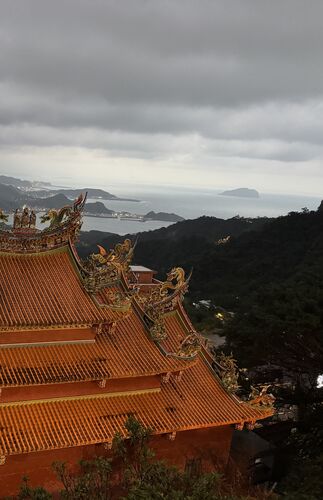 Jiufen: view of the Keelung Islet and Yehliu way in the mist