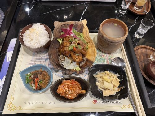 I opted for pork knuckles instead of hot pot.  OMG the bamboo shoots were amazing!!!