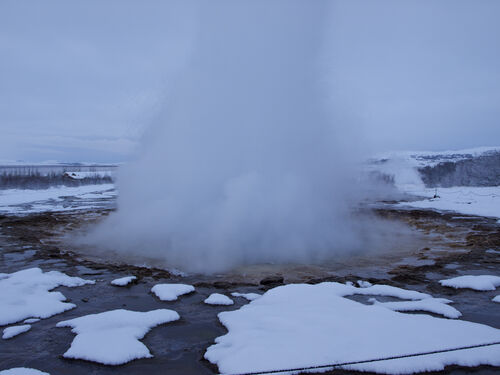 Frame 5 from the eruption of Strokkur.