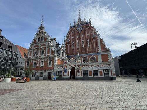 Reminds one of Antwerp?