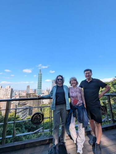 Amy, Kathi and Chau-Wen climb Elephant Mountain